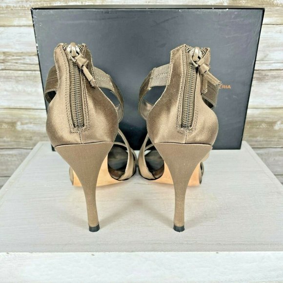 BCBG Max Azria Women Gold Cross Strap Stiletto Sli - Picture 6 of 8